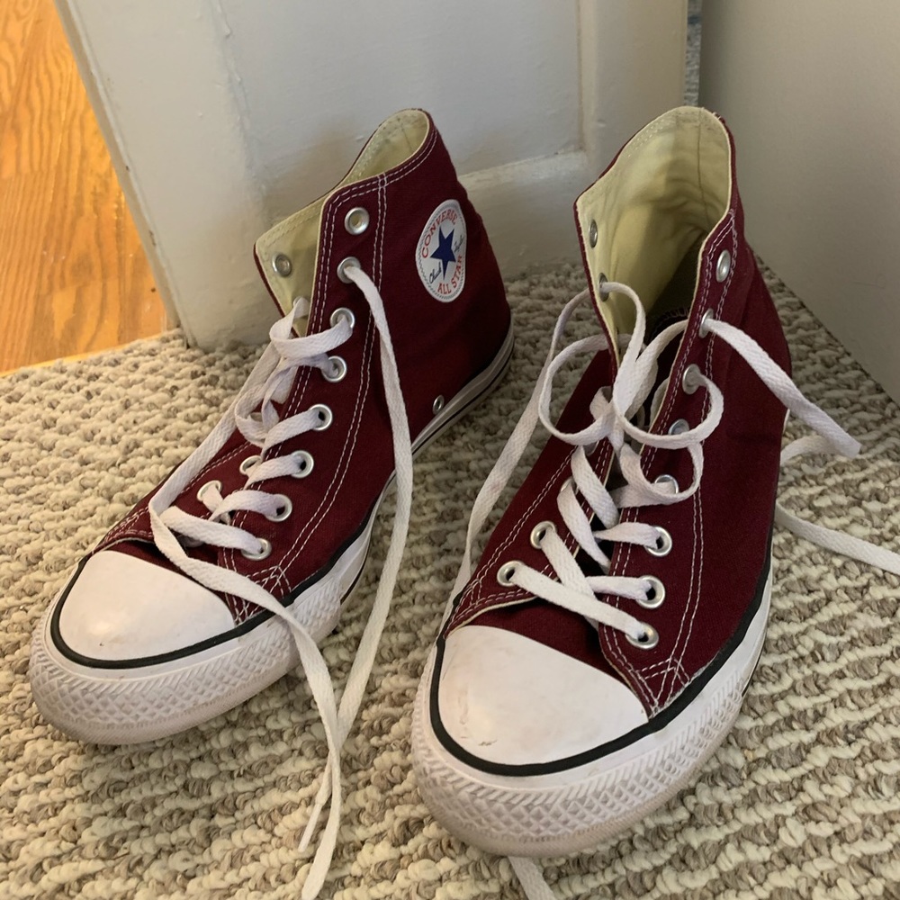 Maroon Converse! Like new!